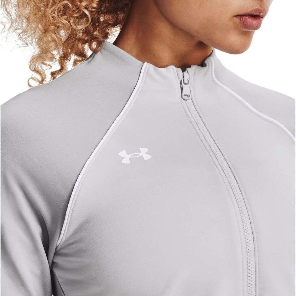Under Armour women’s layer-up Zip-Up‎ Jacket Size Small